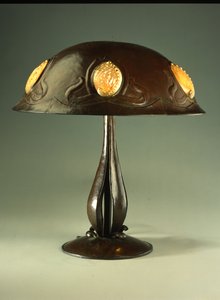 Table lamp