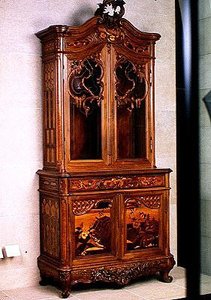 Winter Flora, display cabinet