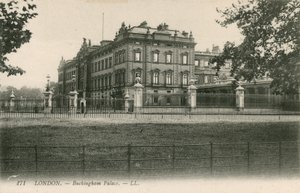 Buckingham Palace by English Photographer