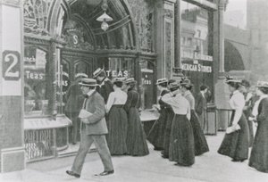 Buckingham Palace Garden Party, 1911