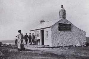 Cornwall: First and Last House, Land