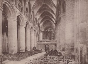 Gloucester: The Cathedral, Nave East