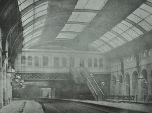 Kings Cross Station: view of the platforms by English Photographer