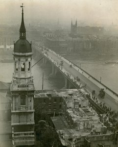 London Bridge, 18 August 1920 by English Photographer