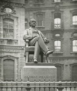 Statue of George Peabody