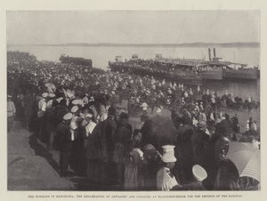 The Russians in Manchuria, the embarkation of artillery and Cossacks at Blagovestchensk for the defence of the railway by English Photographer