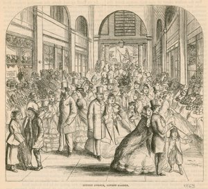 Covent Garden Market, London: Middle avenue by English School