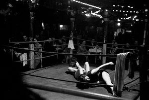 Women wrestling in the Jungmuehle, Hamburg, Germany