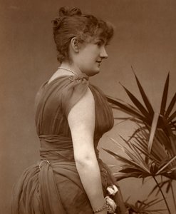 Miss Edith Woodworth, British actress