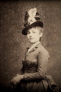 Camille Claudel. Photographic portrait around 1886, by Etienne Carjat. Withdrawal. Musee des Beaux Arts de Poitiers by Etienne Carjat
