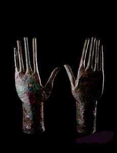 Etruscan art: two hands - Bronze statuettes - 680-670 BC Dim H 23.5 cm From the tomb of the Carro di bronzo, Vulci