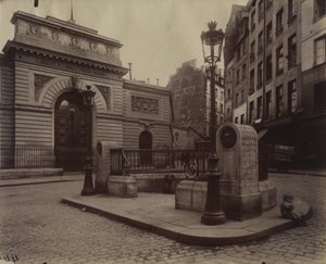 Fountain of the L