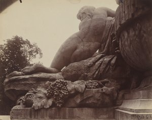 Saint-Cloud, 1923 by Eugène Atget
