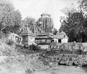Lingaraj temple, Bhubaneswar, Orissa, India by F. L. Peters