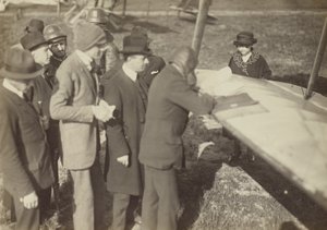 Group around the Edge of a Wing of a Caproni Ca. 3 (Airplane) by Fedele Azari