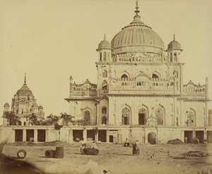 Small Mosque in the Kaiserbagh by Felice Beato