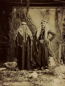 Album Damas et Baalbek: Syrian Couple in traditional clothes by Félix Bonfils