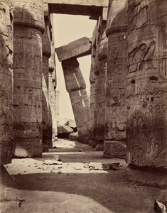 Leaning Column, Inside the Hypostyle Hall