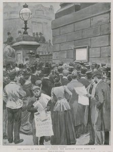 The death of the Queen, outside the Mansion House next day