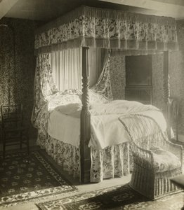 Kelmscott Manor: Bed William Morris Was Born In by Frederick H. Evans