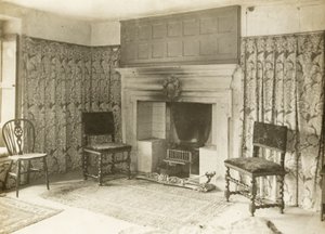 Kelmscott Manor: The Green Room