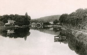 Bougival: Banks of the Seine (early 20th century)