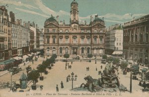 Lyon - Place des Terreaux - Bartholdi Fountain and the Town Hall. Postcard sent in 1913 by French Photographer
