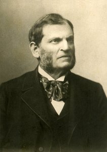 Photographic portrait of Rene Berenger