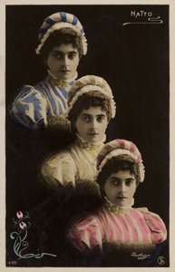 Three identical female heads by French Photographer