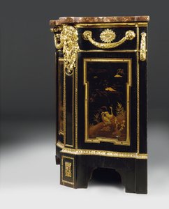 A Late Louis XV Commode (c.1763-70)