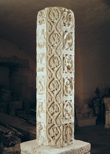 Pillar depicting the months from July to December with signs of the zodiac