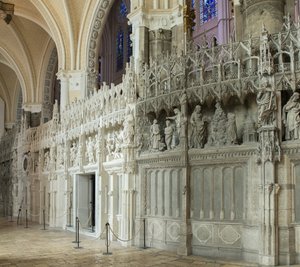 Internal view of the cathedral of Chartres with a detail of the choir by French School