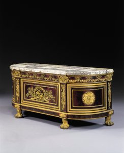 Louis XVI style commode a vantaux