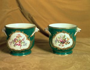 Pair of Sevres ice coolers, from the Frederick V Service, 1758