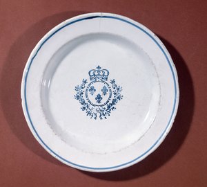 Versailles Kitchen Plate, Saint-Cloud Manufacture by French School