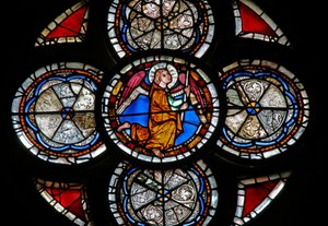 Window w11 depicting an angel