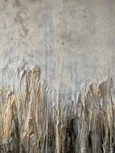 Silent Standing Figures