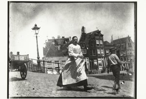 Street View at the Intersection of Lindengracht and Lijnbaansgracht in Amsterdam
