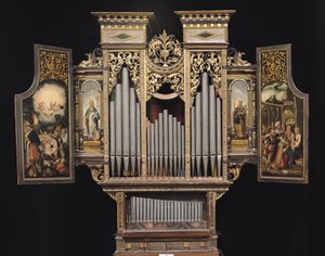 Choir organ with open panels