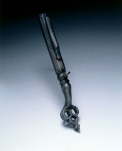 Combined wheel-lock spanner and powder measure by German School
