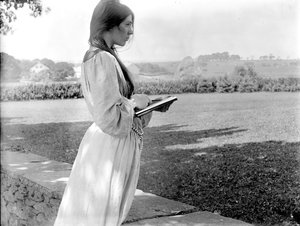 The Sketch (1902)
