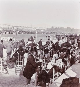 Viewers Racecourse in the Cascine Park: General Pralormo, Neri Corsini, Alberto Rignano, Gennaro Placci, the Countess Maud Ricci, Countess of Perkenstein by Giorgio Enrico (attr.to) Levi