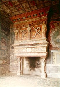 View of the fireplace in the Salle des Gardes