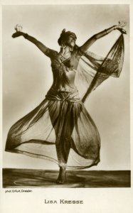 Lisa Kresse / Photo Postcard by Hugo Erfurth