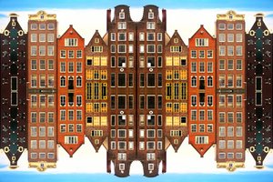 Amsterdam House Symmetry