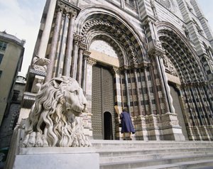 Facade of the Cathedral of San Lorenzo