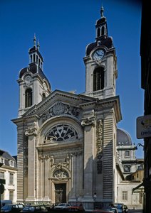 View of the chapel of the Hotel Dieu redesigned by the architect Jacques Germain Soufflot. Lyon, Rhone by Jacques Germain Soufflot
