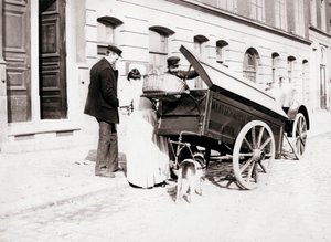 People and Dogcart, Antwerp