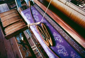 Close view of a piece of silk textile on a loom, Myamlar Silk Factory, Inpawkhon