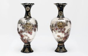 A Pair of Ozeki Studio Vases, Meiji period, late 19th century